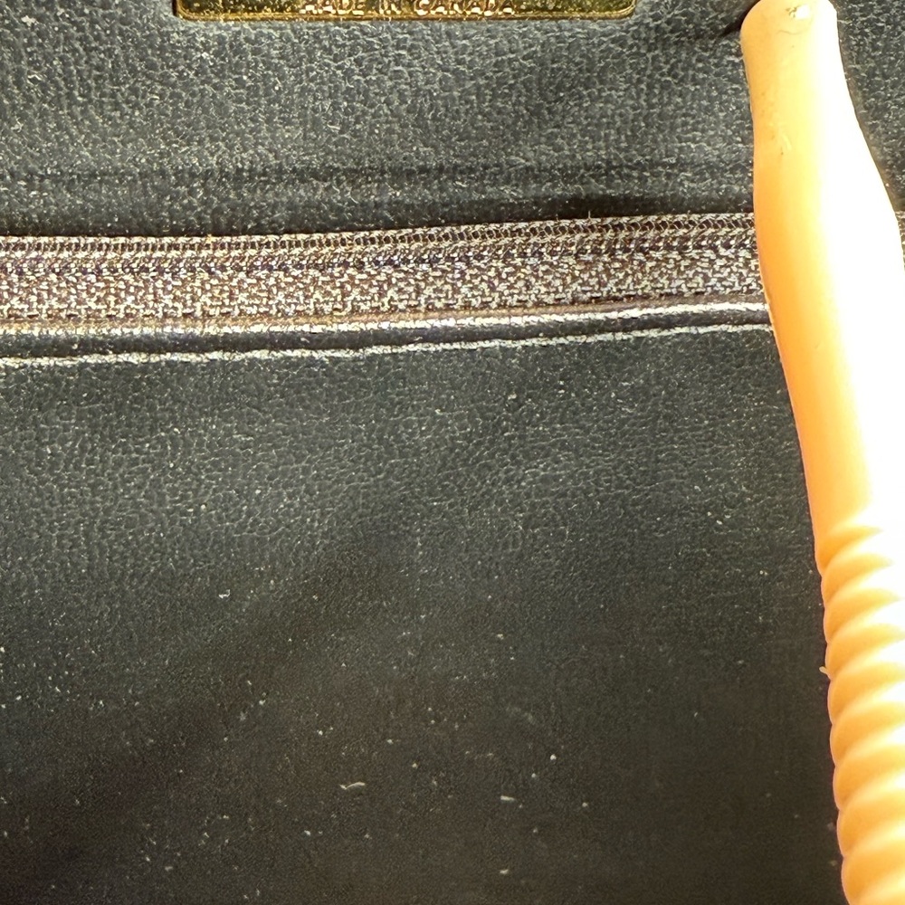 Elegant Neiman Marcus collection Black Patent Crocodile-Embossed Handbag - Picture 7 of 8